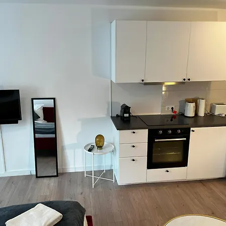 Stylish In Friesenplatz, Heart Of Apartment Köln