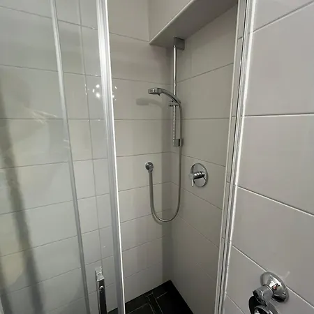 Stylish In Friesenplatz, Heart Of Apartment *