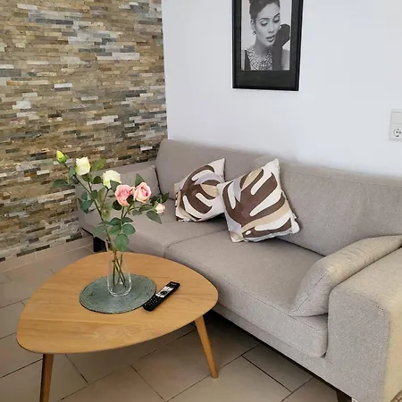 Stylish In Friesenplatz, Heart Of Apartamento